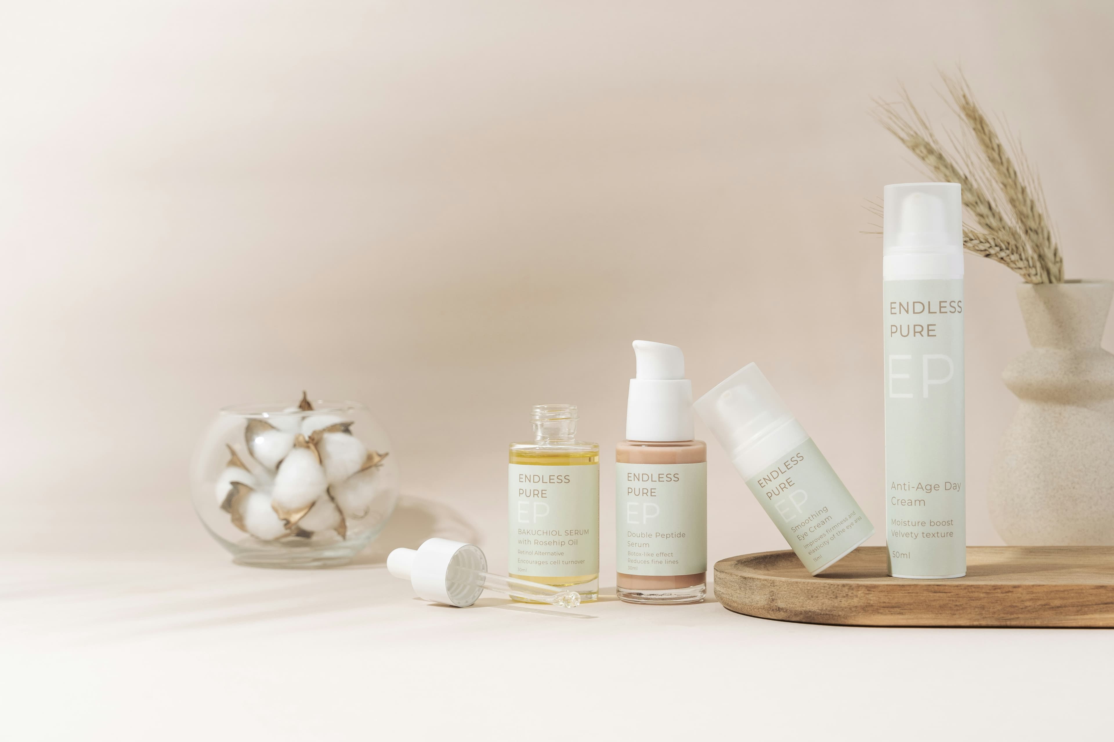 Tactile label hierarchy