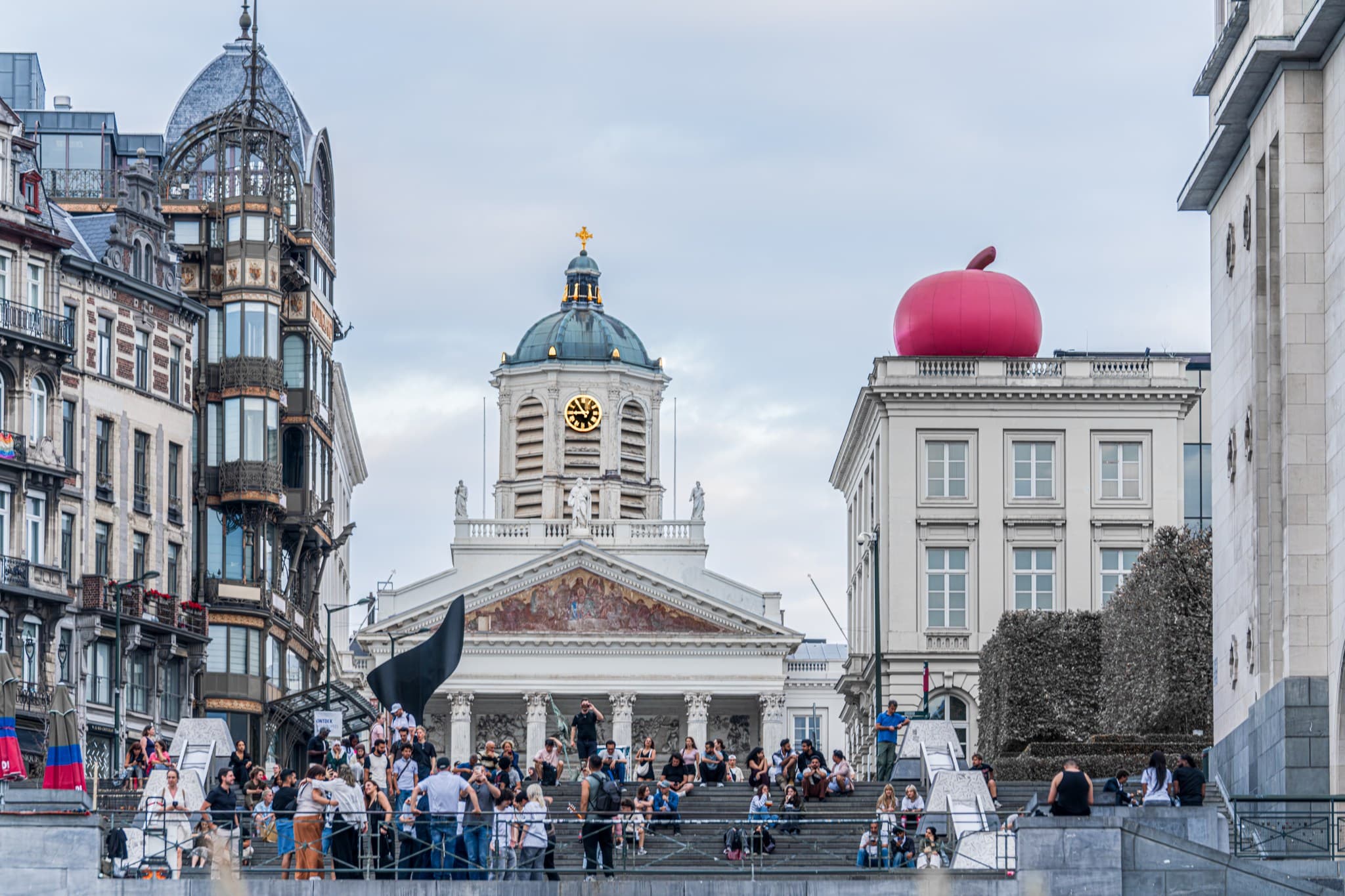 Square with Red Dome II. A second reading of the square emphasizes its relation to open space.